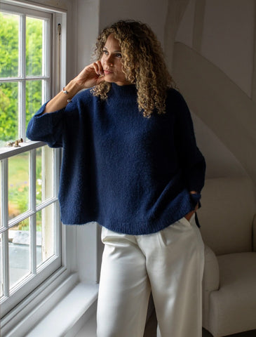 Chalk Vicki Jumper - Fluffy - Navy